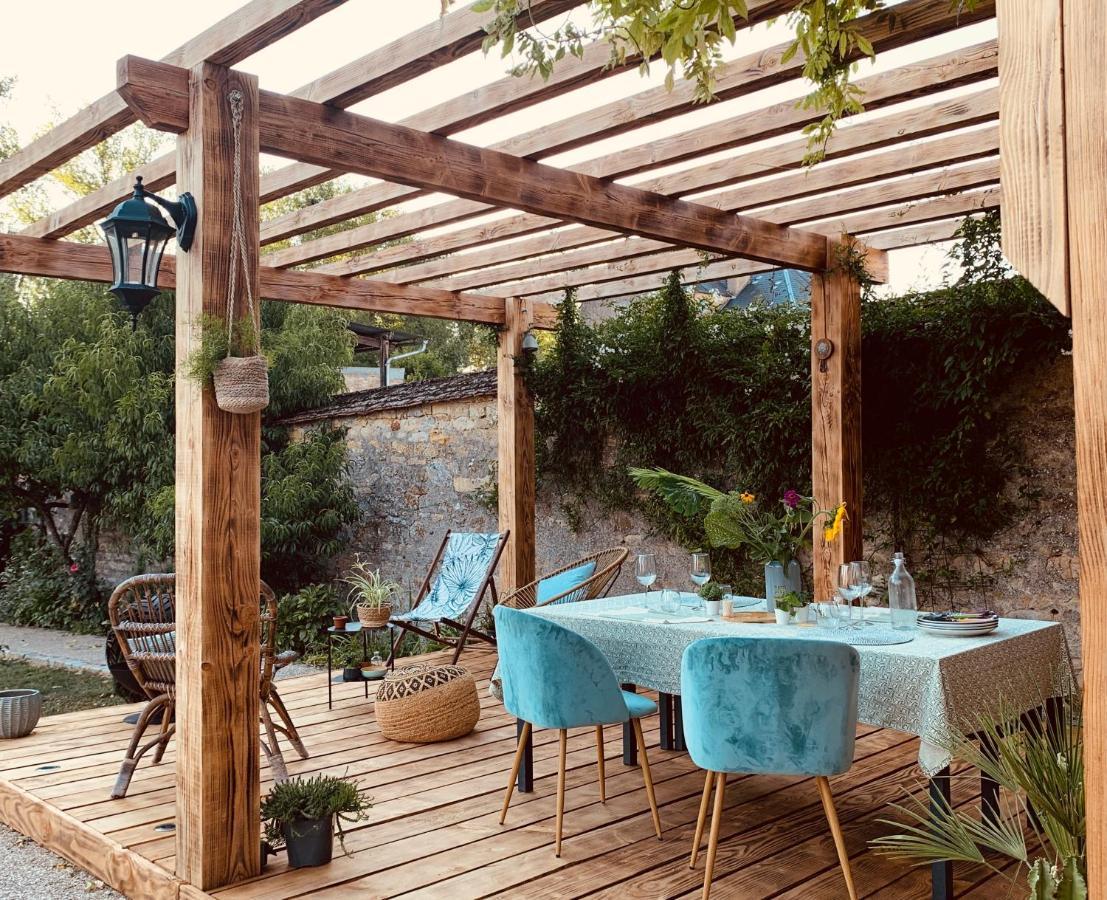 Pool House-L'Hirondelle De Sermizelles- Grand Jardin, Calme Et Nature Aux Portes Du Morvan ภายนอก รูปภาพ