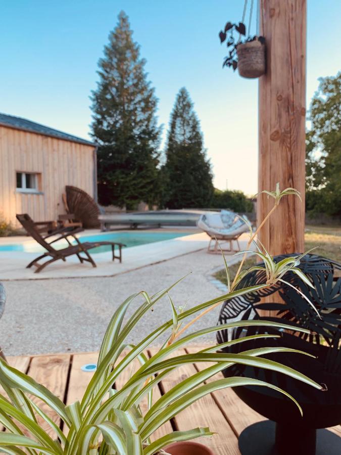 Pool House-L'Hirondelle De Sermizelles- Grand Jardin, Calme Et Nature Aux Portes Du Morvan ภายนอก รูปภาพ